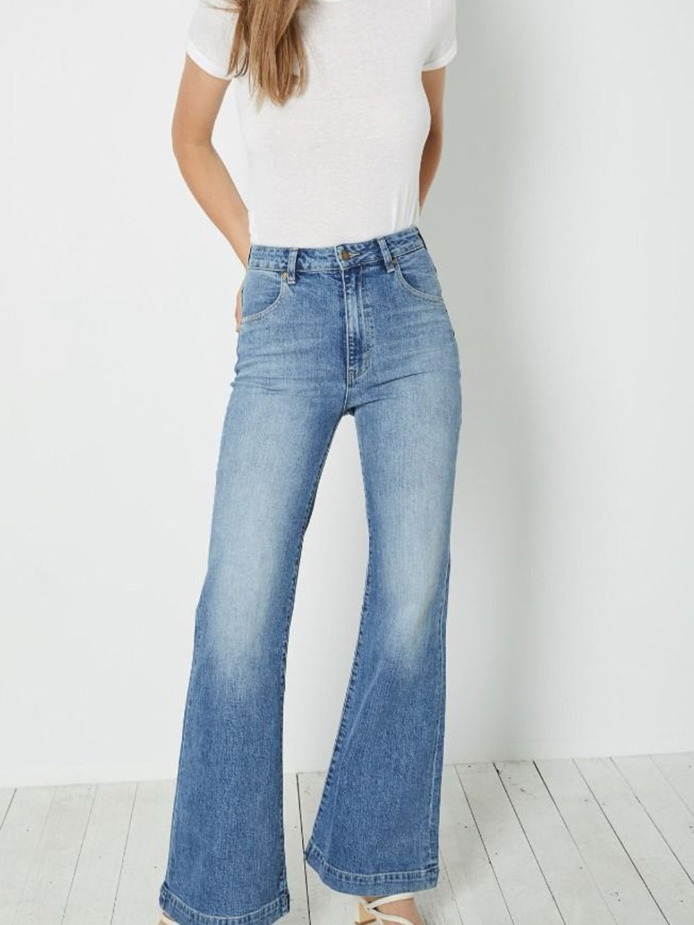 Eastcoast Flare Jeans High Waisted by ROLLAS.